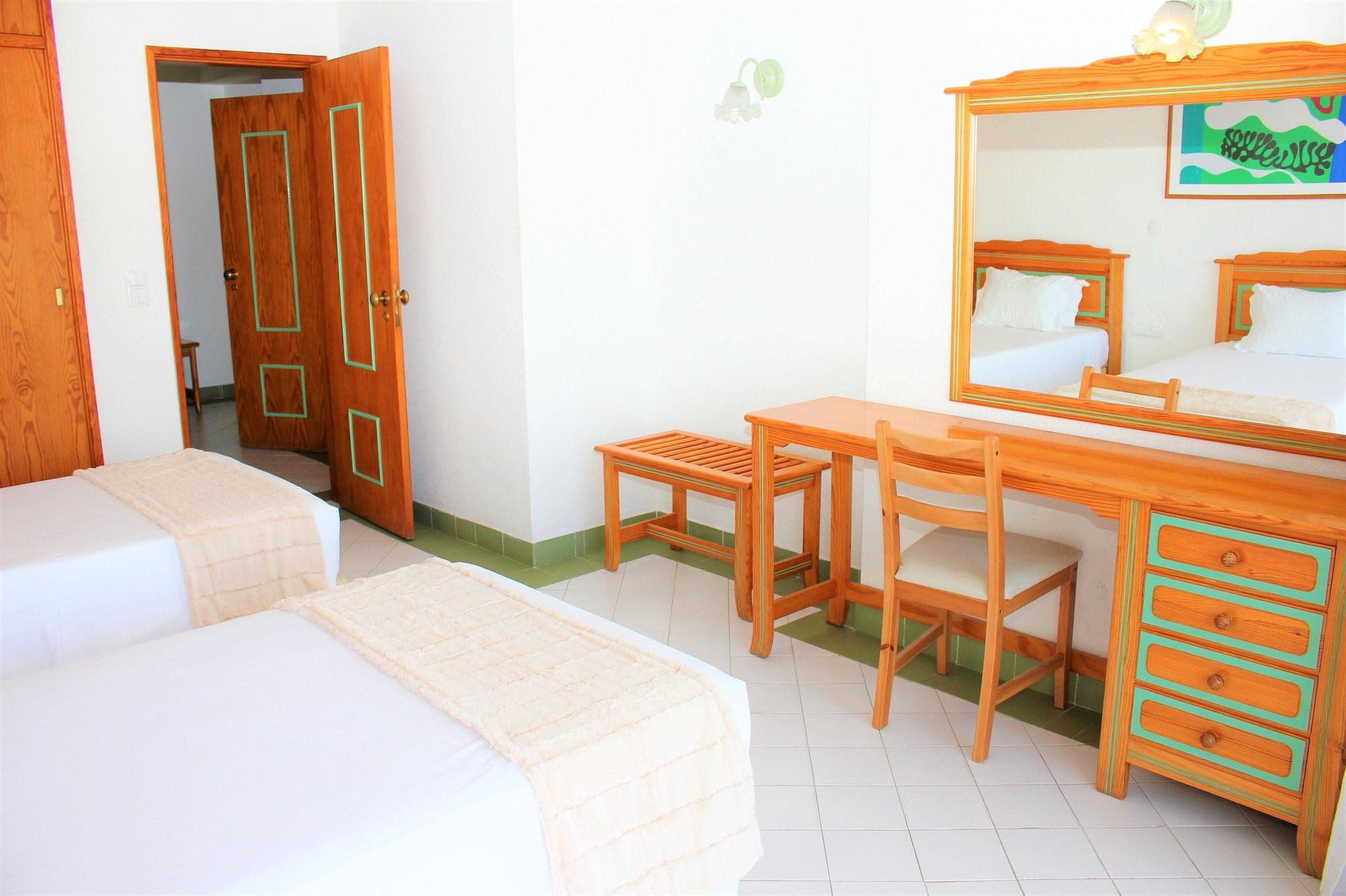 Ourabay - Art&holidays Apartahotel