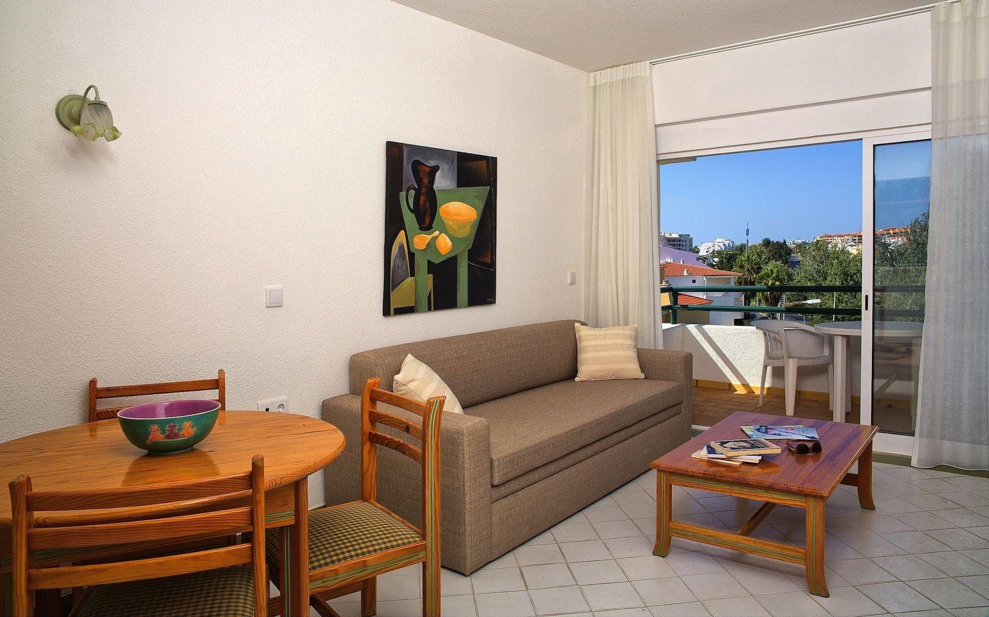 Ourabay - Art&holidays Apartahotel 4*