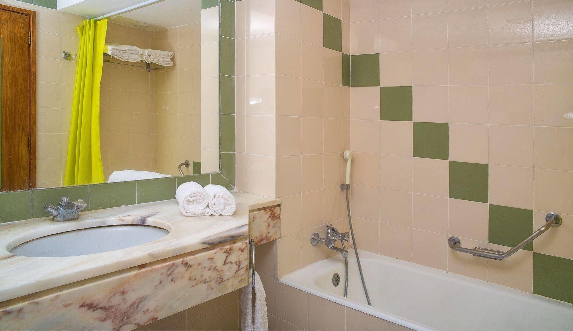 Ourabay - Art&holidays Apartahotel